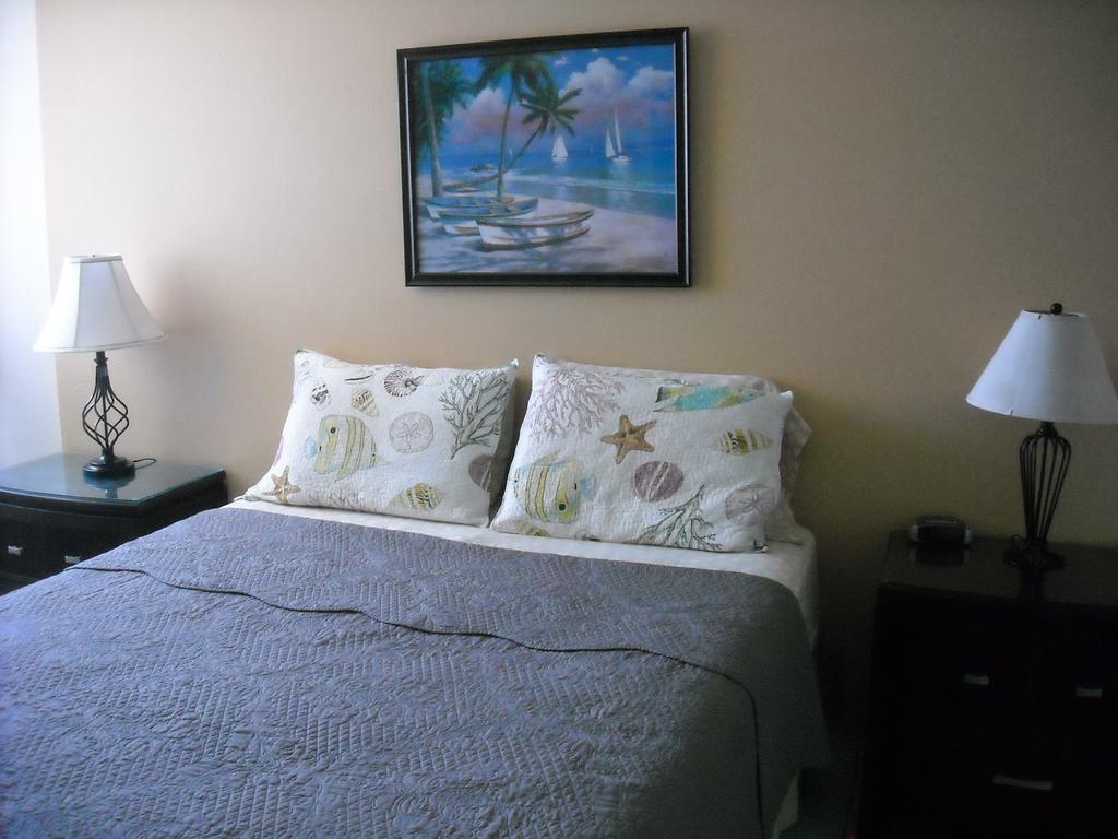 Ocean Front Apartment Luquillo Exteriör bild