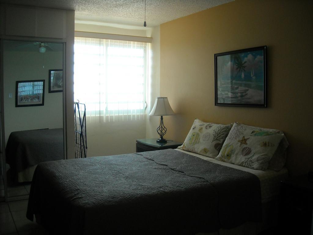 Ocean Front Apartment Luquillo Exteriör bild