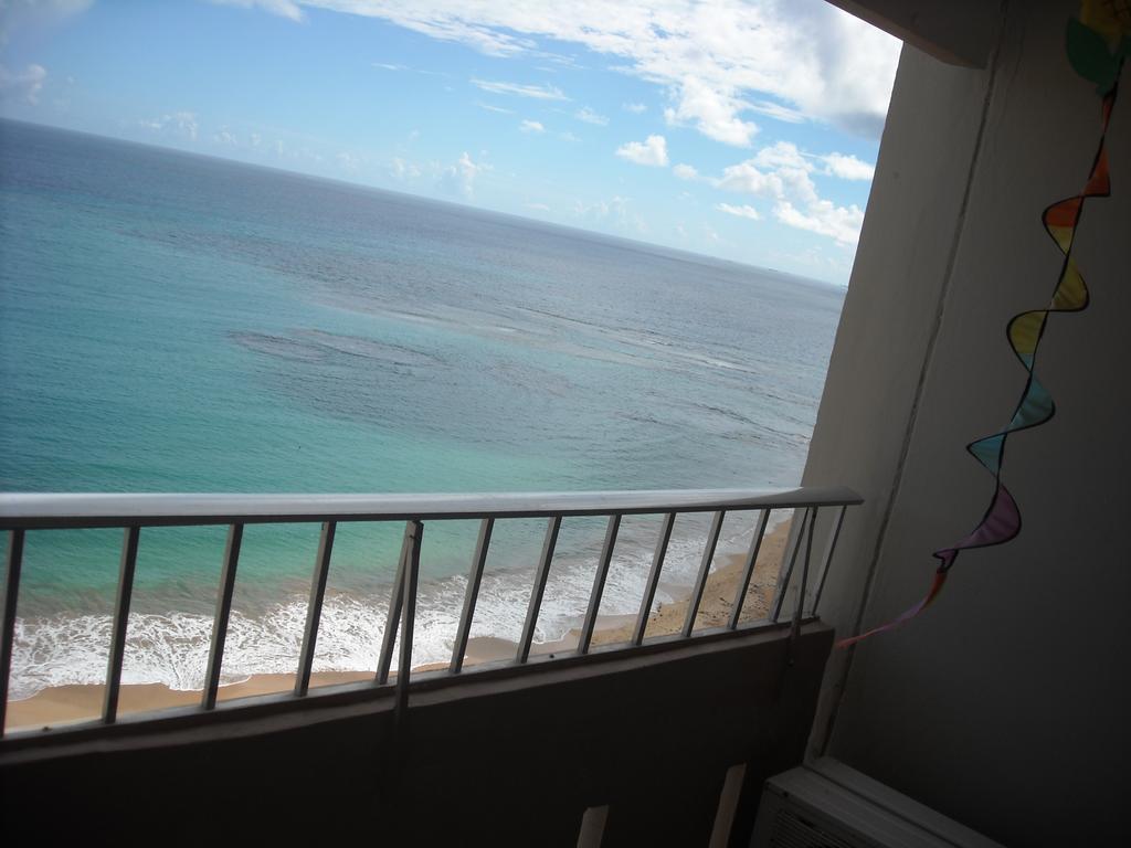 Ocean Front Apartment Luquillo Exteriör bild