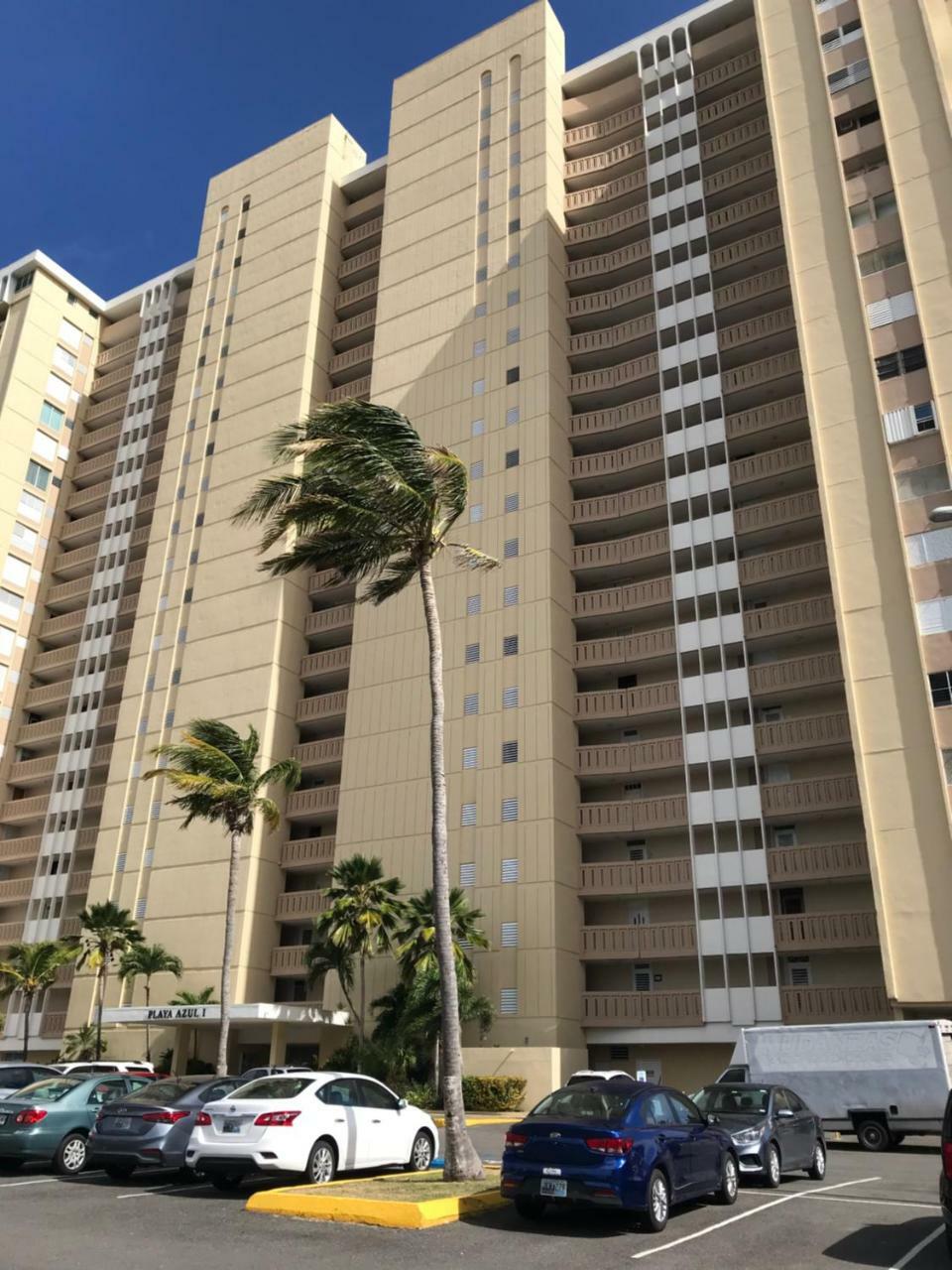 Ocean Front Apartment Luquillo Exteriör bild