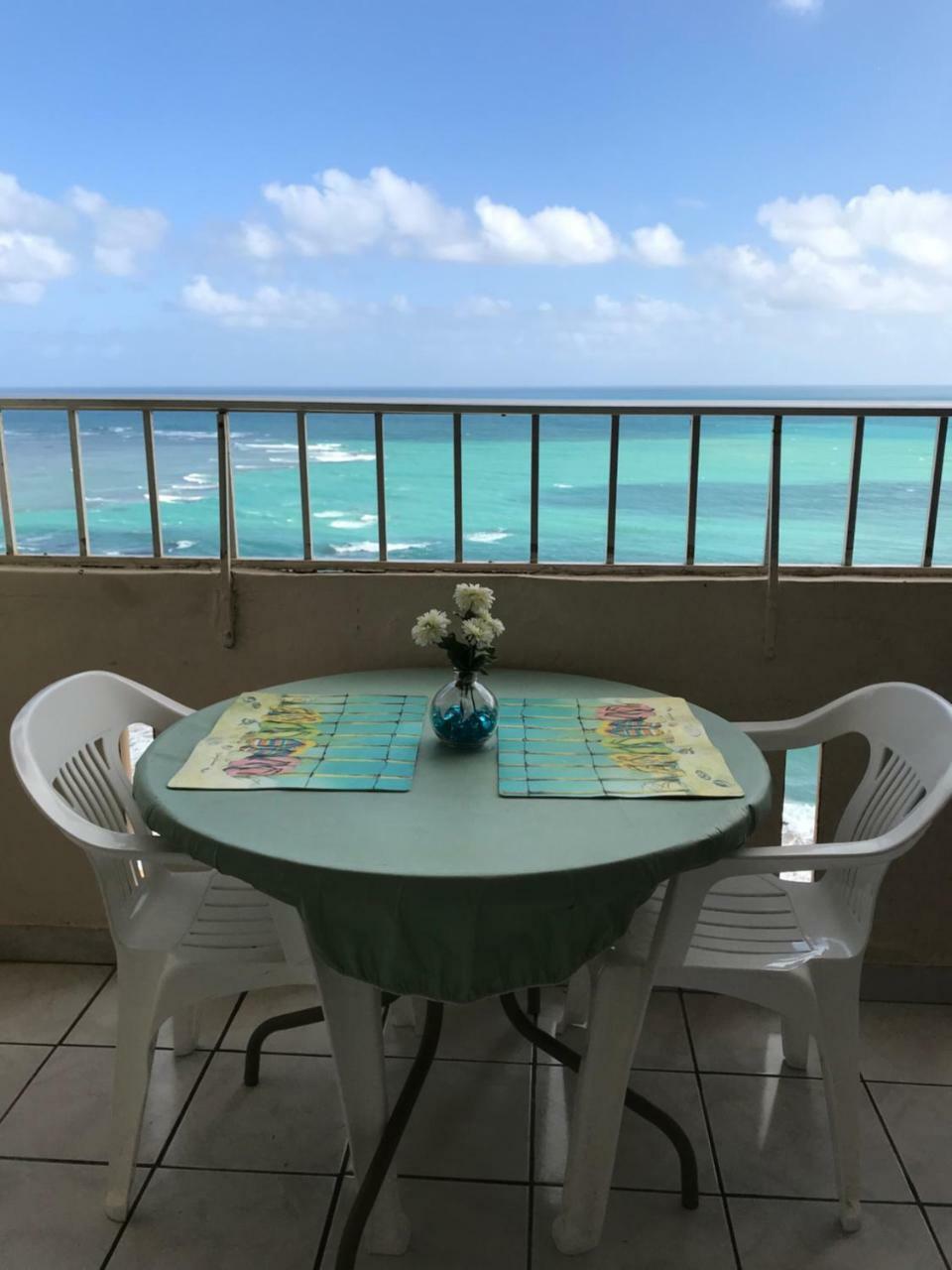 Ocean Front Apartment Luquillo Exteriör bild